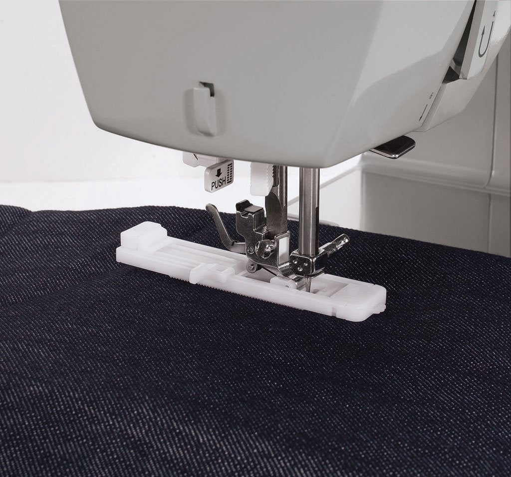 2025 Macchina per cucire Heavy Duty 4423 -