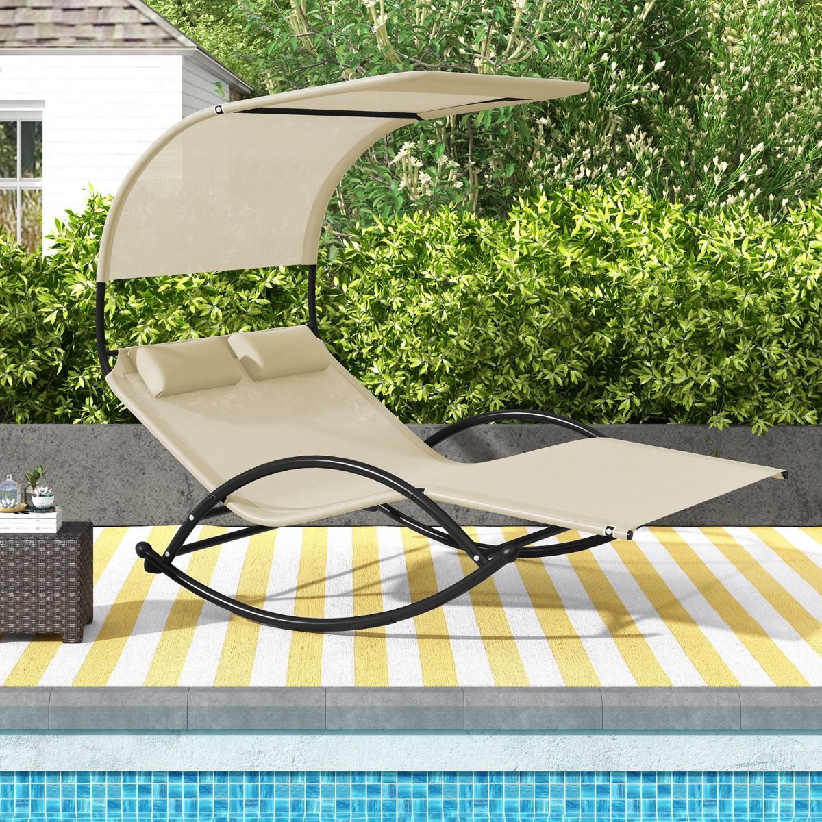 Chaise Longue Double Chaise à Bascule pour 2 Personnes 2 Appui-Têtes Amovibles Cadre en Métal Robuste Lit de Repos Ergonomique 2 Places Gris/Noir/Beige -