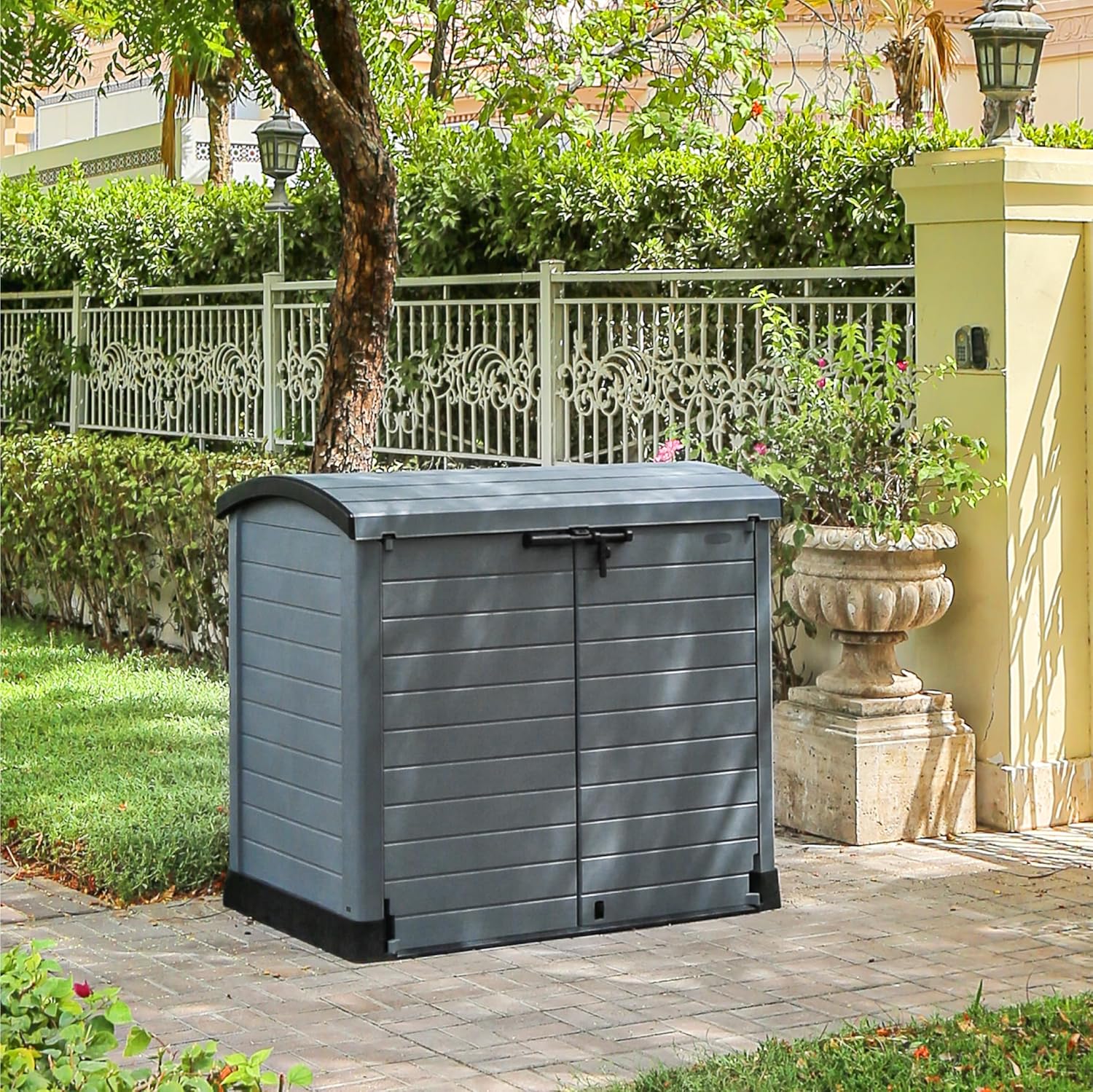 Duramax StoreAway 1200L Plastic Garden Shed/ Flat Lid,Outdoor Storage Shed,Wheelie Bin Hideaways,Wheelie bin box,Durable Construction,Ideal for Bikes,BBQs & 2x 240L Bins,145x85x125 cm,Brown