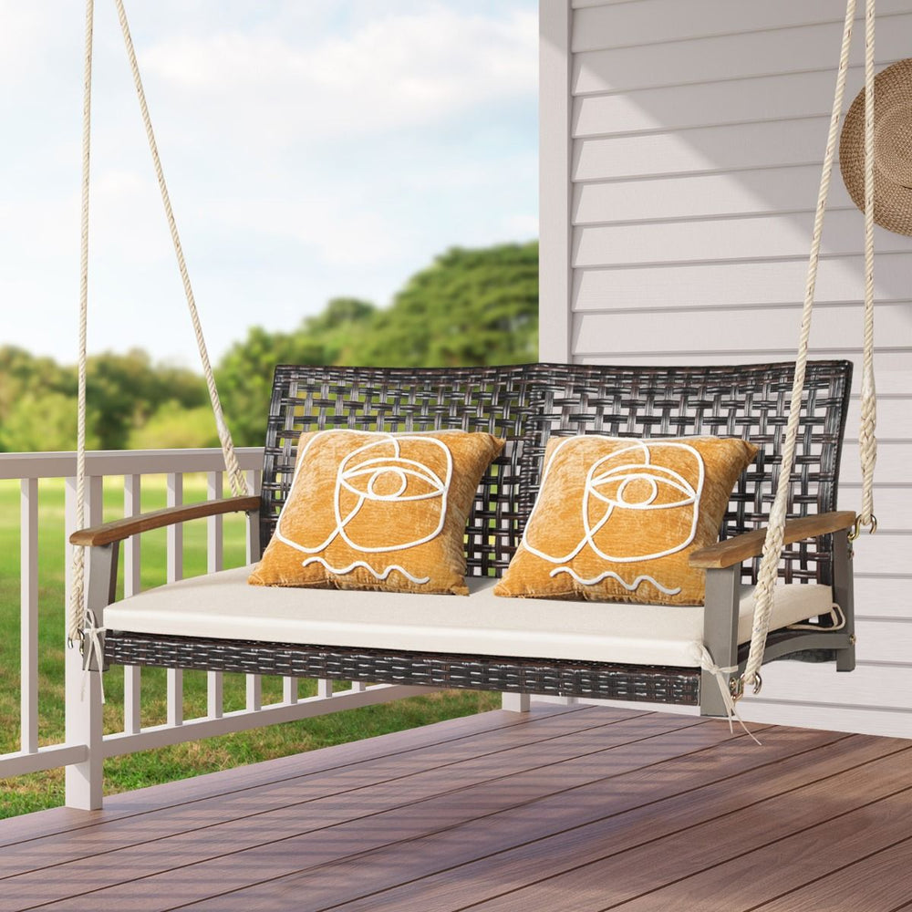 Banc Suspendu de Jardin en Rotin 2 Place Accoudoirs en Bois d'Acacia Cadre en Mtal Coussin Cordes Crochets Blanc/Noir -