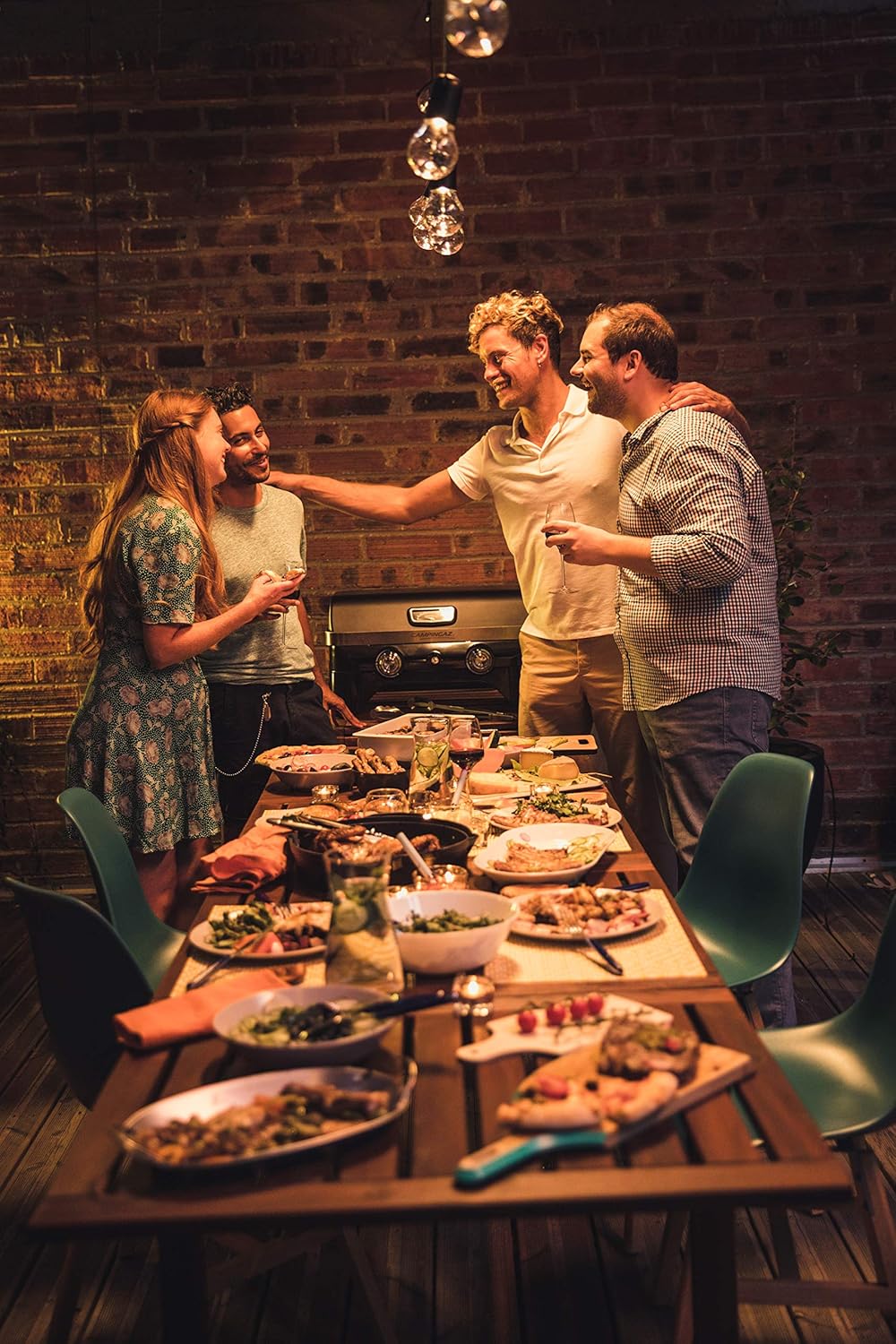 Attitude2go,Barbecue de Table à Faible fumée,BBQ Portable,à Couvercle,thermomètre,et Grille en Fonte,Alimentation : Cartouche de gaz CV 470 Plus,Gris
