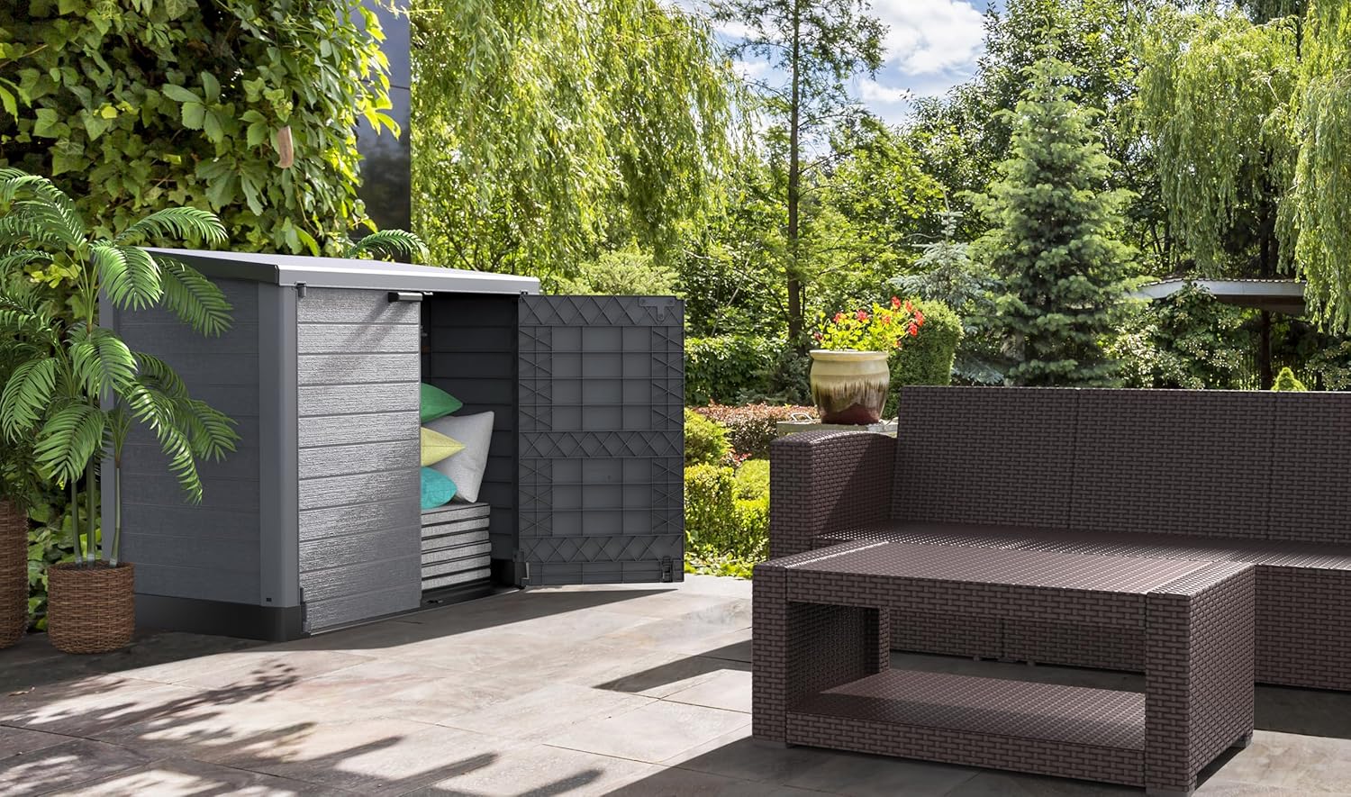 Duramax StoreAway 1200L Plastic Garden Shed/ Flat Lid,Outdoor Storage Shed,Wheelie Bin Hideaways,Wheelie bin box,Durable Construction,Ideal for Bikes,BBQs & 2x 240L Bins,145x85x125 cm,Brown