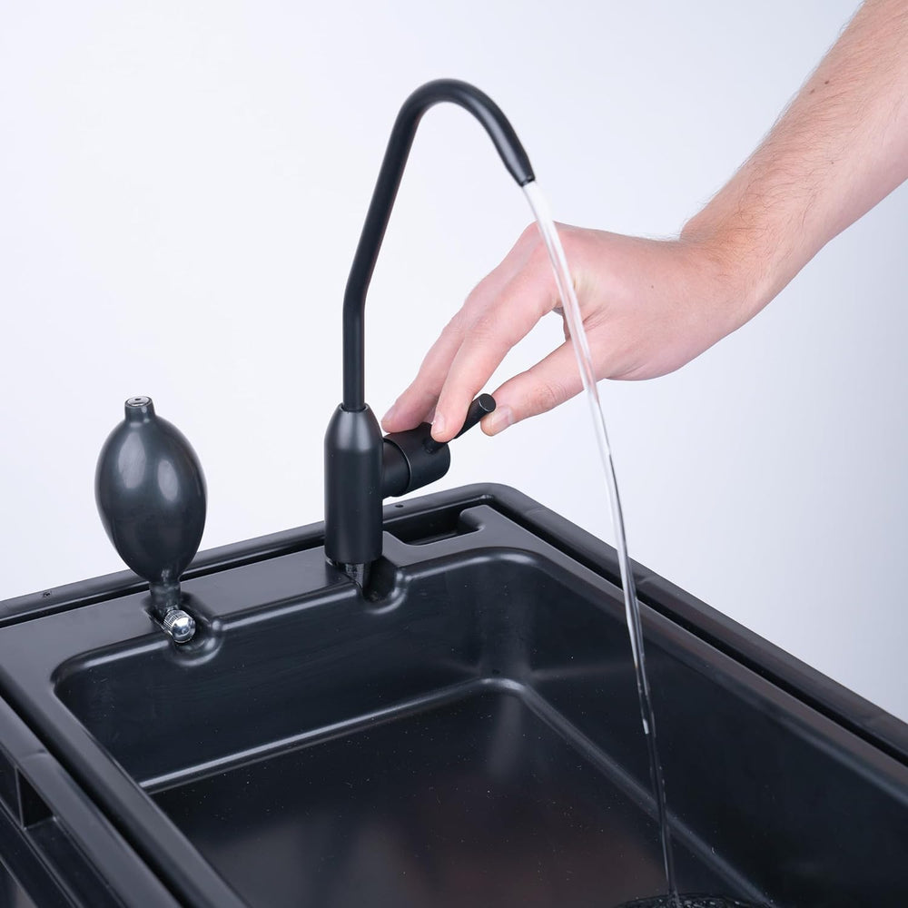 - Wash: Lavabo Mobile avec Pompe à Main - vier Camping Car,Van,Camping,Jardin | vier avec Bac,Robinet en Plastique,Noir -